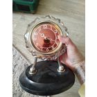 Настольные часы маяк,хрусталь,на ходу,с рубля