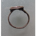 Колечко старинное с камушком.