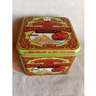 Большая банка от французского печенья жестяная