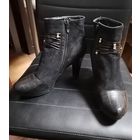 Симпатичные замшевые ботильоны, р-р 40, черные