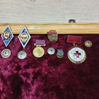 Значки тяжолые.