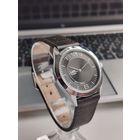 Часы "Луч"  двухстрелочник. механические.