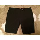 Красивые бриджи на 56 размер из плотной ткани на осень-зиму. Очень красиво и выигрышно сидят на фигуре. Купила за границей, но мне большие. Надела один раз. ПОталии54см, длина 61 см.