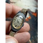 Часы женские Луч СССР ранние золочение