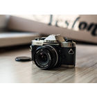 Nikon FM10 с объективом Nikon Series E 28mm 1:2.8 MKII