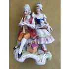 Статуэтка фарфоровая