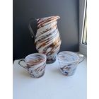 Кувшин с кружками цветное  стекло  ,скол