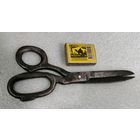 Чугунные, литые, старинные ножницы.