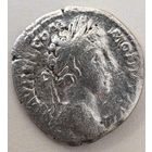 Монета Денарий  Император Коммод (180-192 гг. н.э.)  Римская Империя Серебро