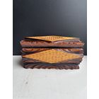 Деревянная шкатулка