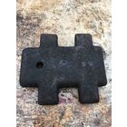 Оригинальный половинчатый трак от т-34-76 по 1943г. состояние  очень приличное!встречаются гораздо реже  основных траков.