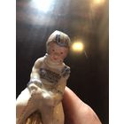 Мальчик  на  санках  рига в синей  шапочке  продан