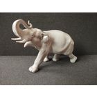 Статуэтка фарфоровая серый Слон, высота 14 см. ЛФЗ, СССР