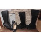 4 пары обуви на 37 размер. Цвет черный, разные сезоны. Продаю за 130 за 4 пары. Обувь идет размер в размер.