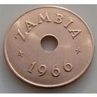 Замбия. 1 пенни 1966 год  KM#5   Тираж: 7.200.000 шт  Один год чекана!