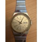 Часы кварцевые наручные Луч с браслетом СССР б/у