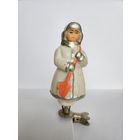 Елочная игрушка Мальчик с лопаткой