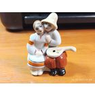 Статуэтка фарфоровая Пара с бандурой с рубля