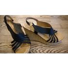 Мега удобные босоножки на танкетке.