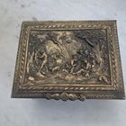 Старинная шкатулка. Бронза??, латунь??? Европа.