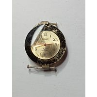 Часы кварцевые  OMAX  , с рубля