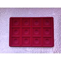 Планшет на 12 винтовых знаков.