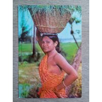 Этнография. Южная Индия. Деревенская девушка