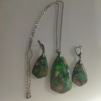 Винтажный сет. Серьги и подвеска.Яшма императорская. 5х3 см., 3,5х2 см.