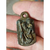 Интересный католический медальон,рельефный,тяжёлый,с рубля
