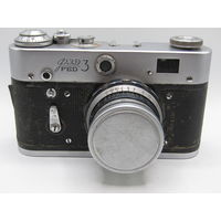 Фотоаппарат "ФЭД 3" с объективом "Индустар 61". В оригинальном чехле. СССР.