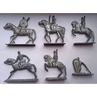 РЕДКИЕ Оловянные солдатики.6 штук