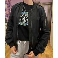 Бомбер