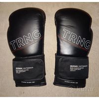 Боксерские перчатки