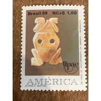 Бразилия 1989. Доколумбийские артефакты. Марка из серии