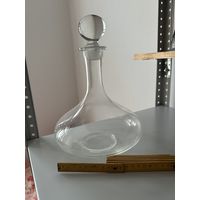 Графин для вина.