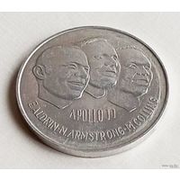 - Памятная монета-медаль APOLLO 11