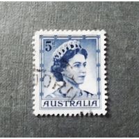 Марка Австралия 1959 год Королева
