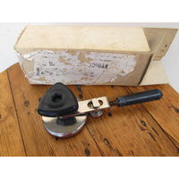 Закаточная машинка для банок ,Новая БССР з-д М А З .В родной упаковке .