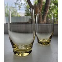 Стаканы, желтое стекло, винтаж, 2 шт.