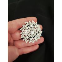 Брошь Снежинка