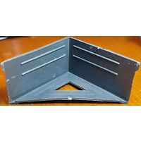 Пластиковые уголки-накладки