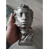 Бюст пуокин,алюм,с рубля