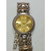 Часы кварцевые SEIKO . С рубля