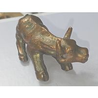 Статуэтка Бык из бронзы .