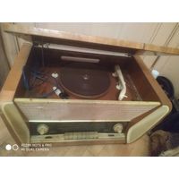 Ламповая радиола Латвия