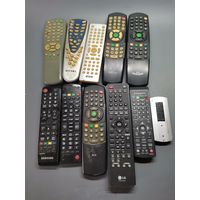 Пульт 11 шт. одним лотом.