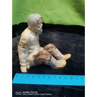 Редкая фарфоровая статуэтка склейка Дед из сказки репка самая привлекательная цена трёхдневный аукцион