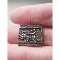 Часть интересной старинной накладки с колесницей,серебро,с рубля