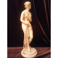 Интерьерная статуэтка