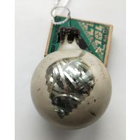 Ёлочная игрушка. Ц-7.